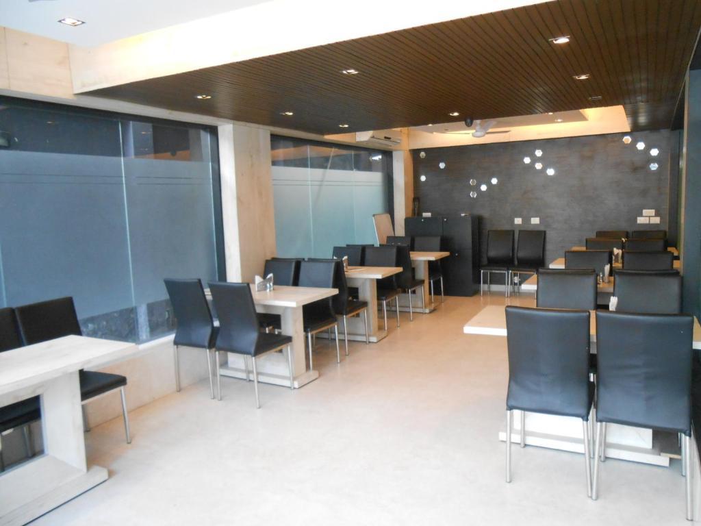 Hotel Victerrace Regency Καλκούτα Εξωτερικό φωτογραφία